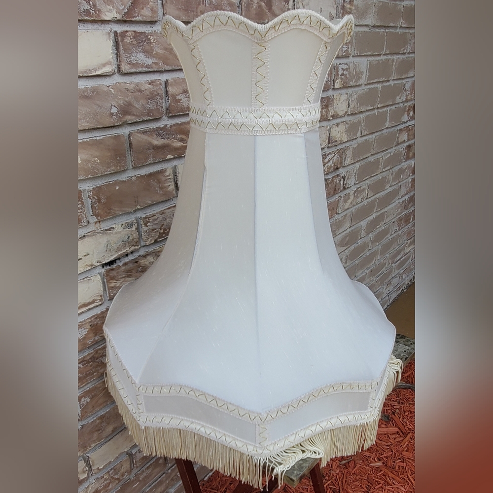 Vtg Eggshell Silk Victorian Lampshade